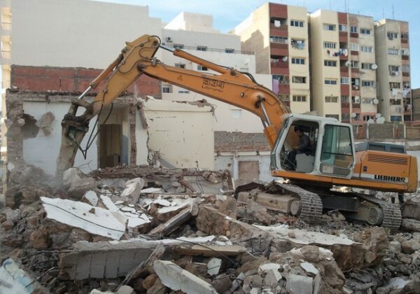 ¿Cómo puede evitar los riesgos de los 2 errores fatales al ubicar su edificio?