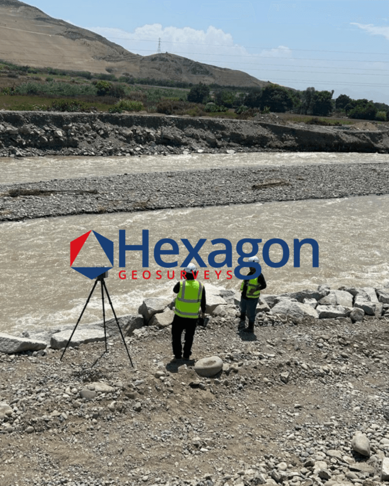 Levé d'un oued après une crue — Hexagon GeoSurveys, Ingénieur Géomètre Topographe