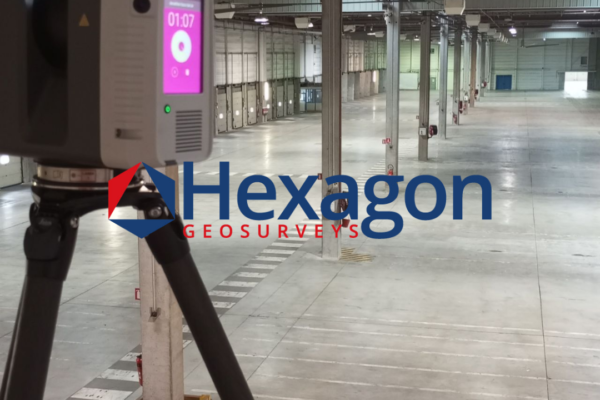 leica-rtc360-entrepot-logistique-vide-3d-scan-hexagon