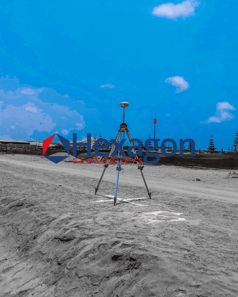 Base GNSS sur un point de contrôle de chantier — Hexagon GeoSurveys, Ingénieur Géomètre Topographe