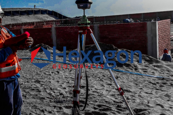 rtk-gps-fondations-armature-acier-construction-hexagon