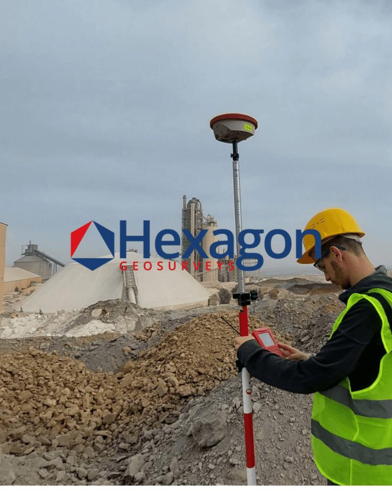 Levé GNSS RTK d'une carrière de cimenterie pour calcul de cubatures — Hexagon GeoSurveys, Ingénieur Géomètre Topographe