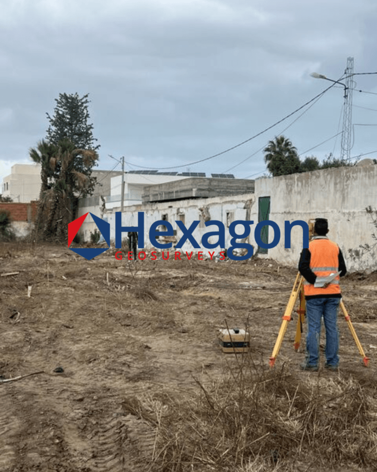 Bornage d'un terrain nu en zone urbaine — Hexagon GeoSurveys, Ingénieur Géomètre Topographe